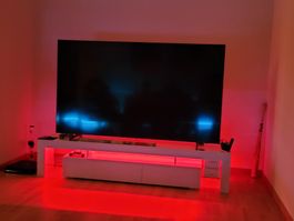 Fernseher 75 zoll und Möbel