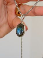 Fashionable labradorite necklace