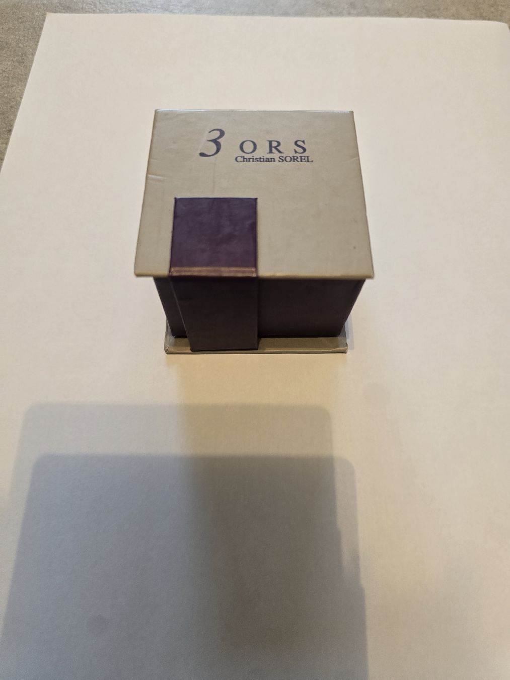 Anelli: ​Superbe bague solitaire en or gris – Usato da La Chaux-de-Fonds venduto da orelg 1