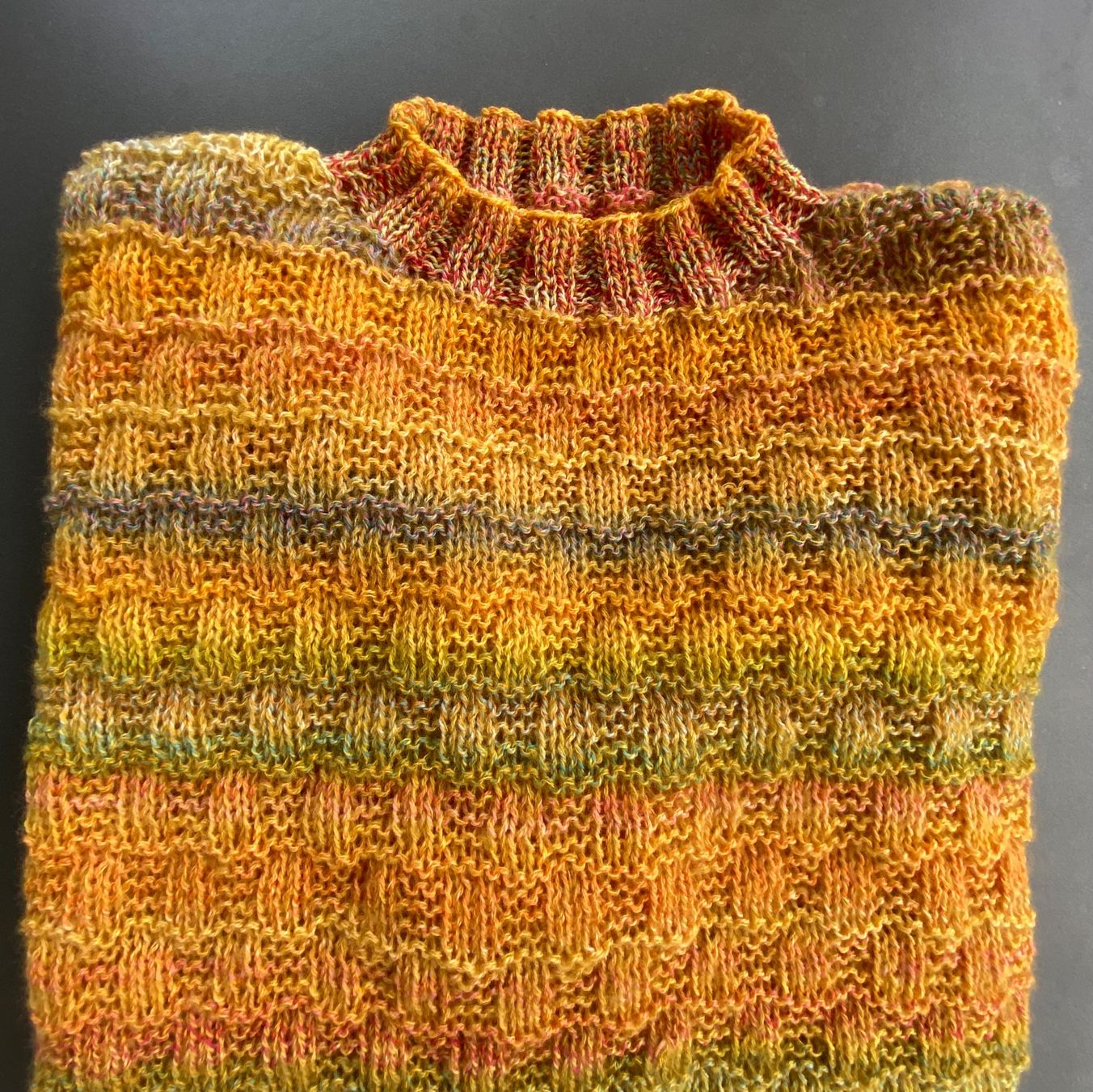 Maglioni & Felpe: Wunderschöner Pullover selbstgestrickt NEU NEU NEU – Nuovo e nell'imballaggio originale da Dietlikon venduto da Sa_Biene 3