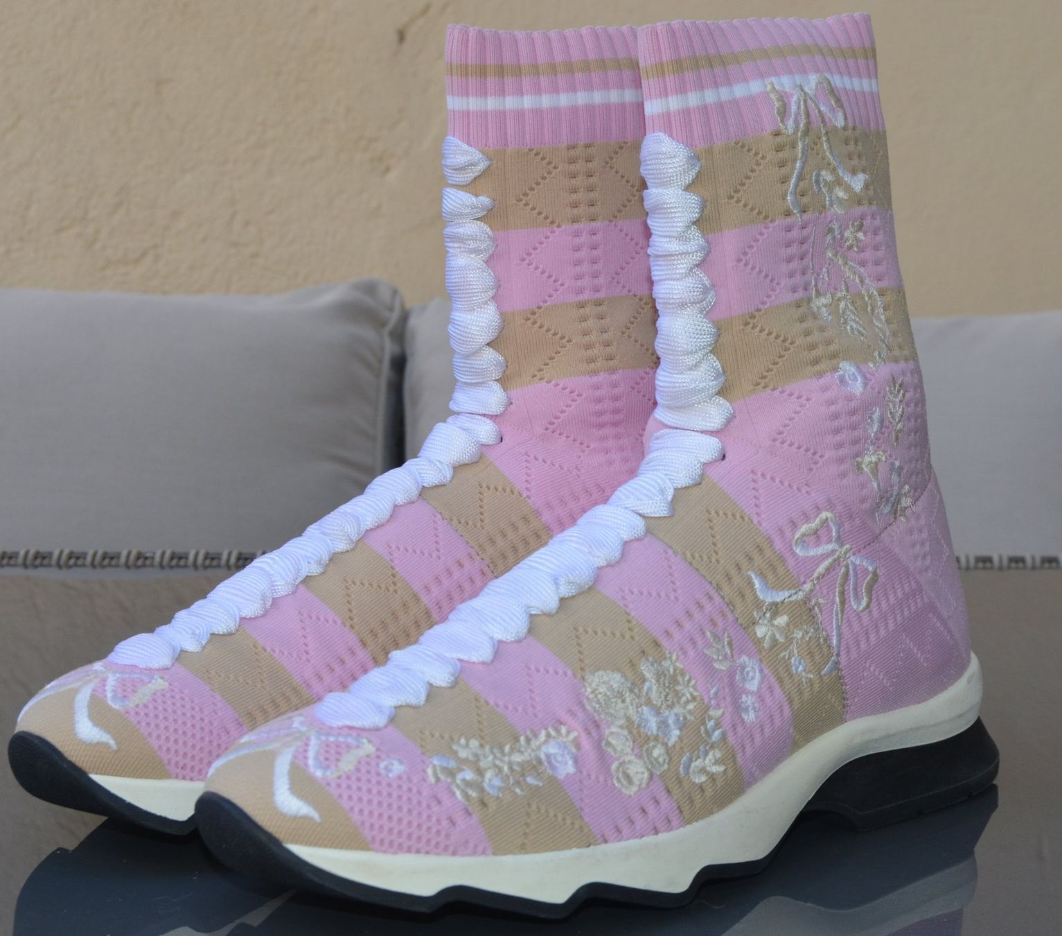 Fendi Scarpe da donna: Fendi Sneakers .38 – Usato da Collonges venduto da arashee