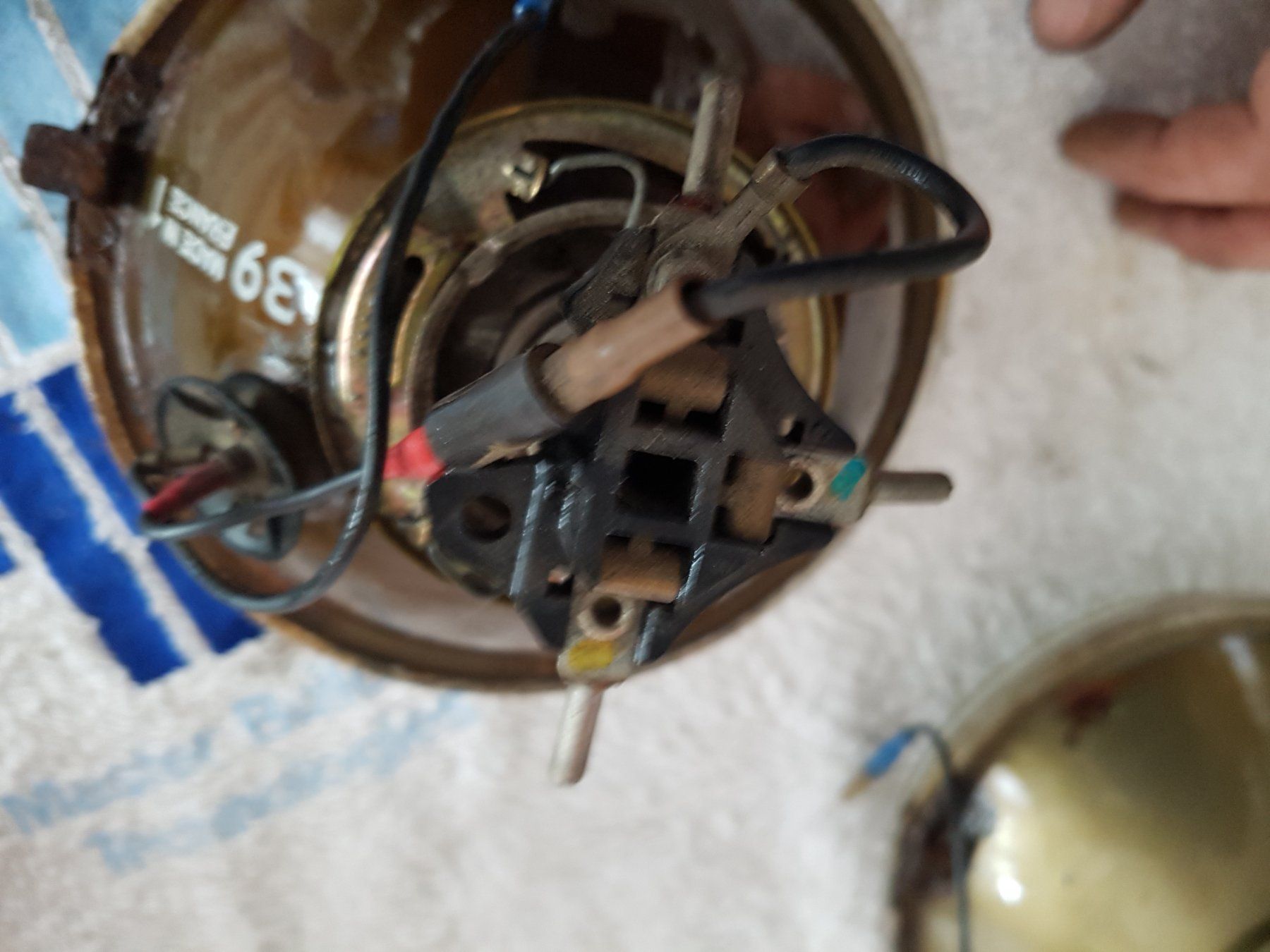 Tutti pezzi di ricambio auto: 3 alte Scheinwerfer Oldtimer – Usato da Belp venduto da Guadalupe84 5