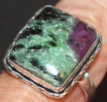 Ring L-7393 – Rubin Zoisit - Verstellbar