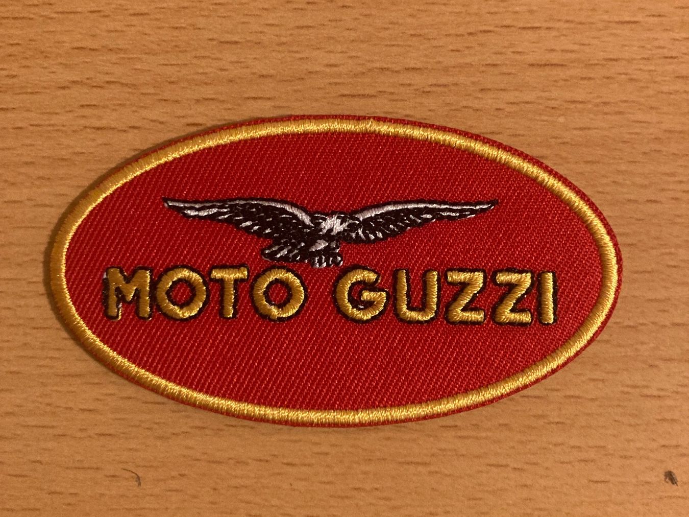 Toppe: Moto Guzzi Patch Sticker Aufnäher 934 – Nuovo (secondo la descrizione) da Horn venduto da abutre72