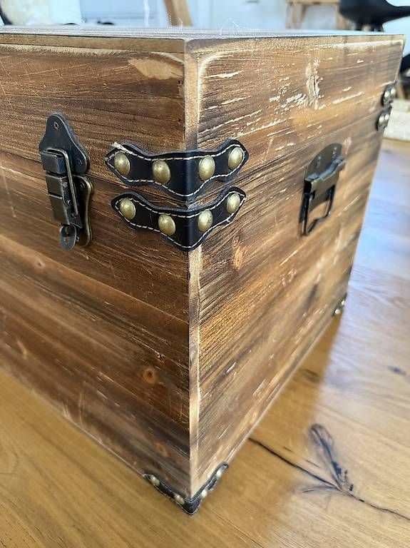 Cassapanche: Vintage Holztruhe – Usato da Hindelbank venduto da LeoSal 3