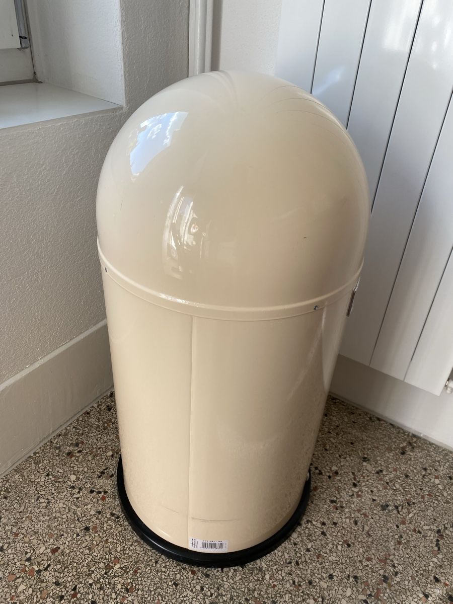 Wesco Abfalleimer: Wesco Kickboy 40l Abfalleimer – Gebraucht aus Zürich von Modulator 1