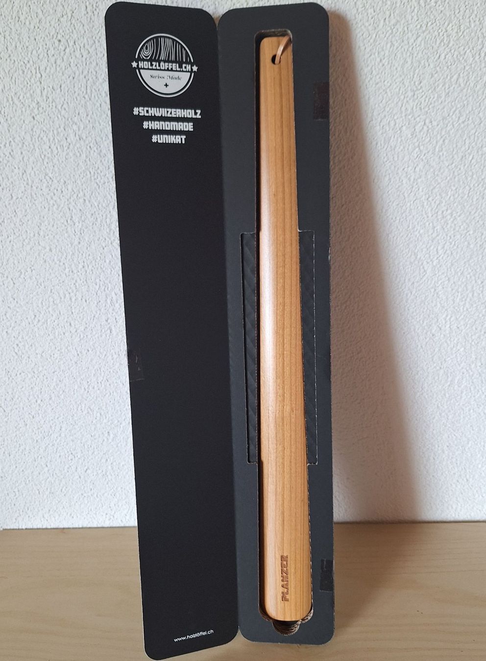 Altro in  Abbigliamento & Accessori: Schuhlöffel aus Schweizer Holz – Nuovo e nell'imballaggio originale da Worb venduto da geo_zbd8