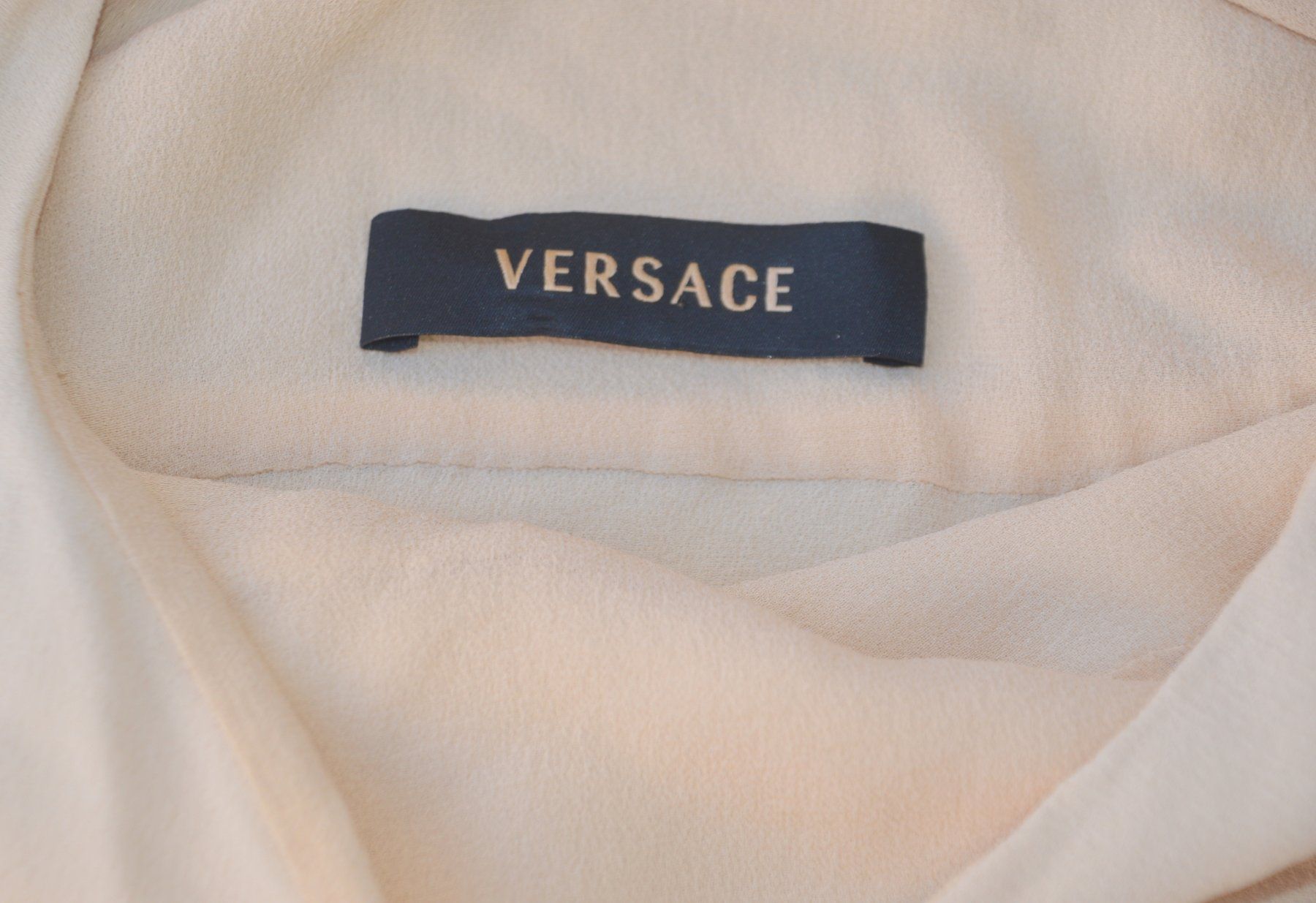 Versace Top: Seidentop Versace top en soie .S – Usato da Collonges venduto da arashee 5