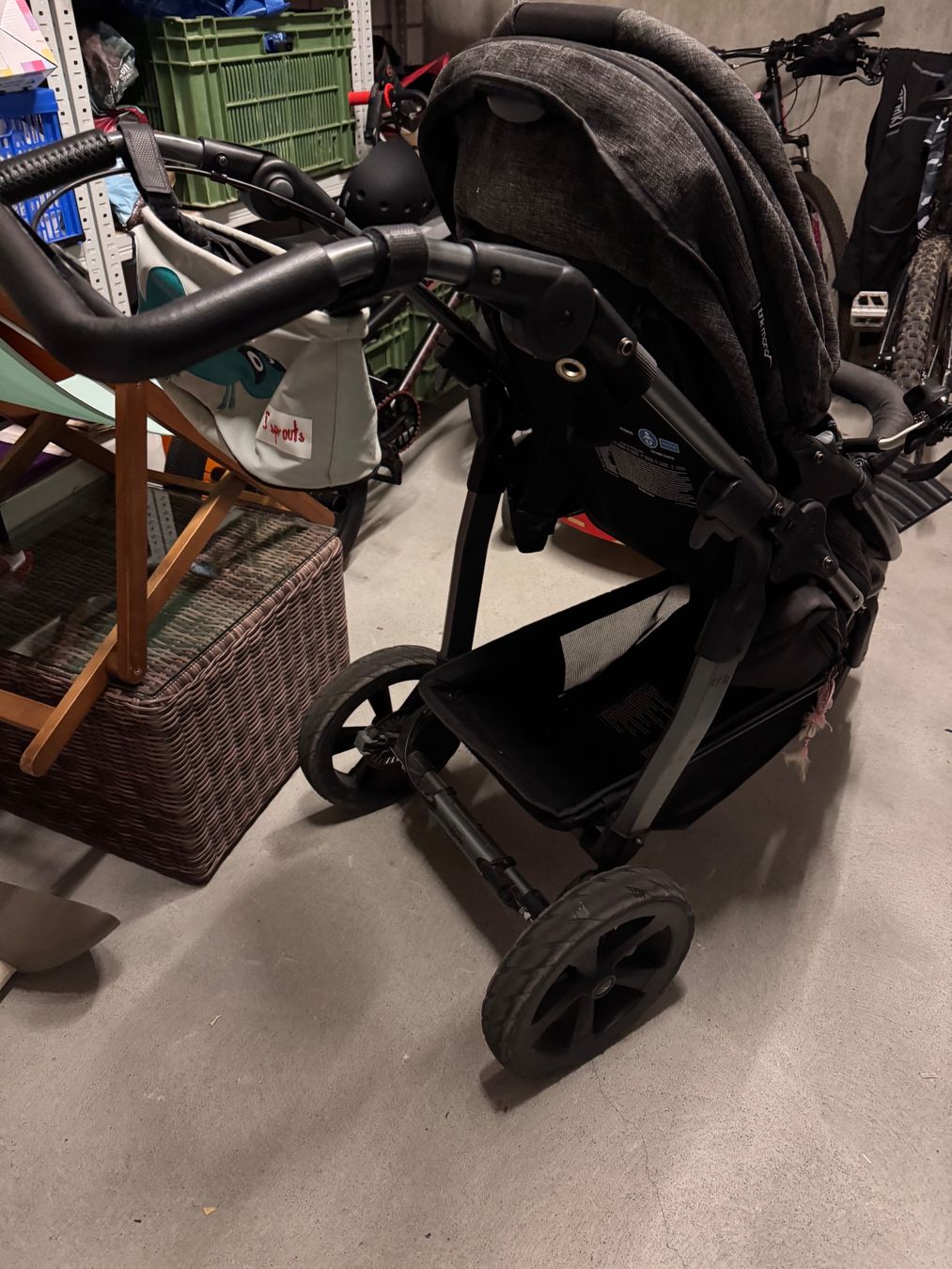 Tfk Carrozzine: Kinderwagen, Maxi cosi plus Station – Usato da Hindelbank venduto da Pinki3072 2