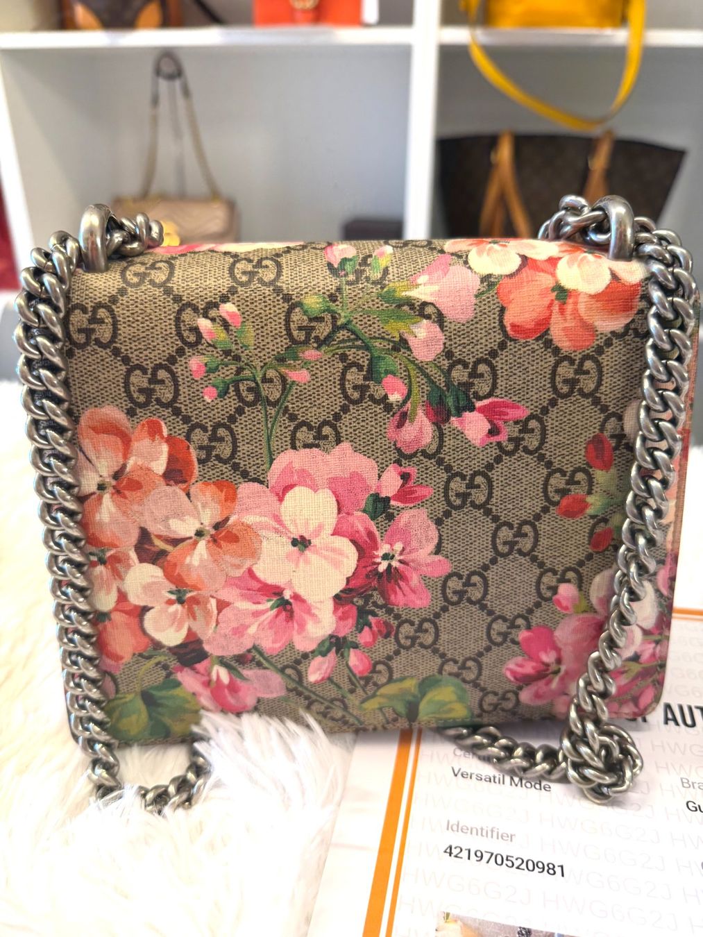 Taschen für Damen: Gucci Dionysus Blooms – Gebraucht aus Yverdon-les-Bains von hug_dmv5 1