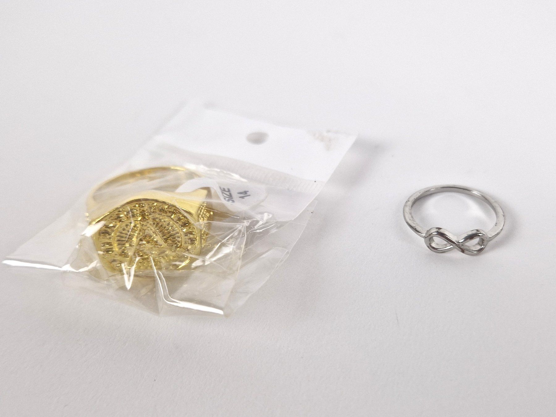 Altri gioielli: Anstecker, Ringe und Ohrenringe Set – Usato da Basel venduto da Restwert_Basel 4