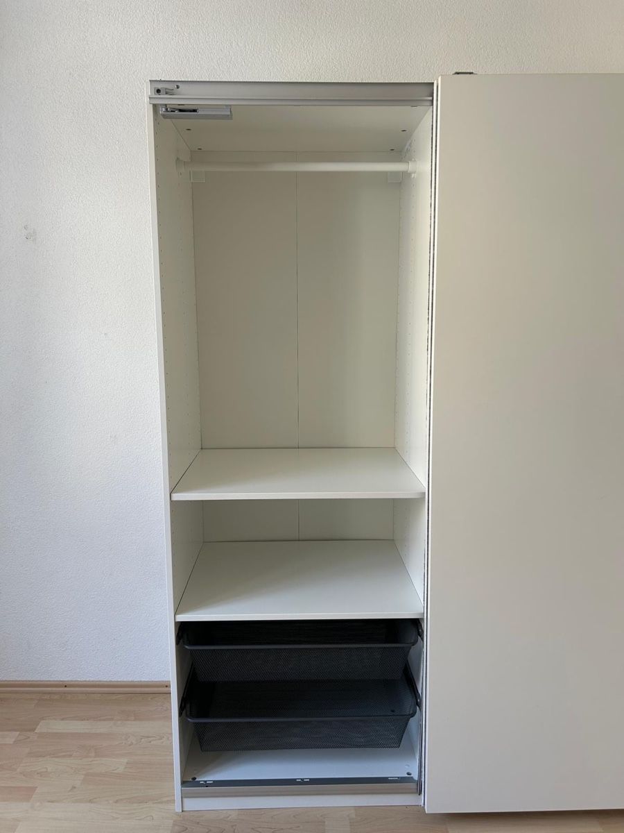 Ikea Armoires: IKEA PAX Kleiderschrank – D'occasion à Kreuzlingen par nic_5frw 1