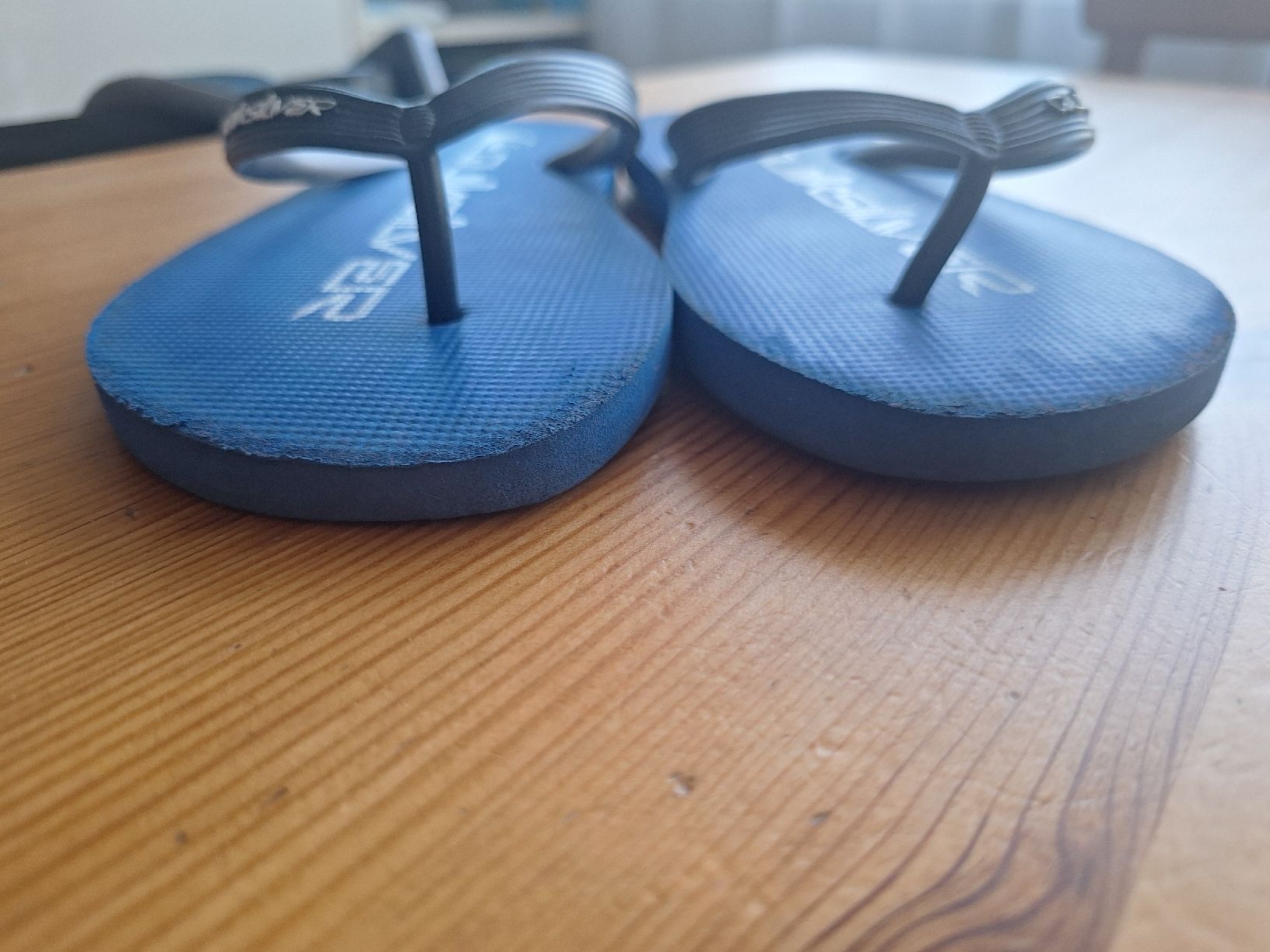 Quiksilver Herrenschuhe: Quicksilver Flipflops Grösse 35 – Gebraucht aus Aesch BL von ChezToKa 1