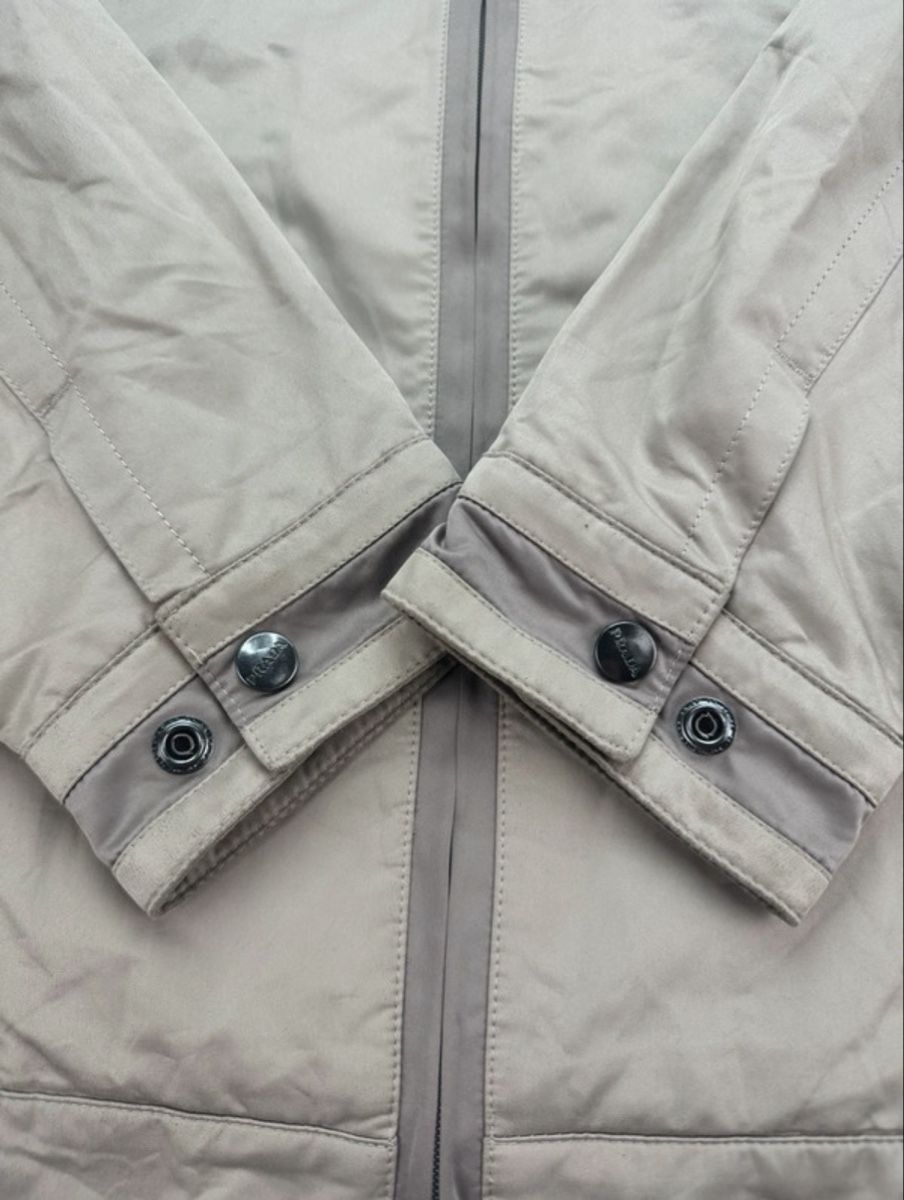 Prada Giacche: Vintage Prada Sport jacket  – Usato da Plan-Les-Ouates venduto da Loved_Panda_Clothing 3