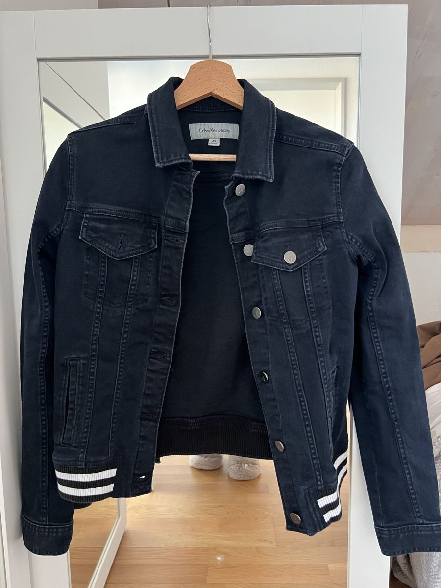 Calvin Klein Giacche: Calvin Klein Jeans dark denim jacket – Usato da Goldau venduto da Kseniya123