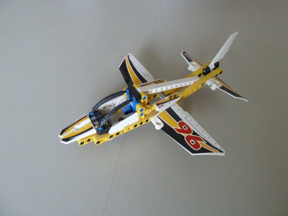 Lego Technic Display Team Jet 42044 (Gebraucht) in Muri b. Bern für CHF ...