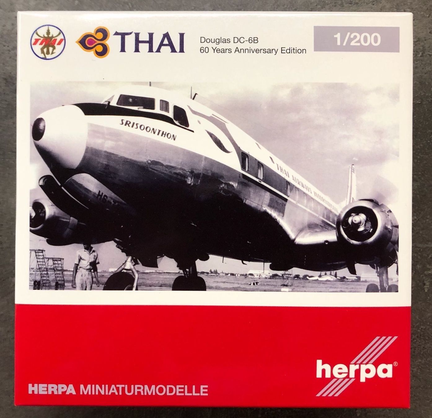 Herpa Kit di modellismo & Modellini statici: Herpa Wings 570893 "THAI" – Nuovo e nell'imballaggio originale da Sursee venduto da Toni-SpielSursee