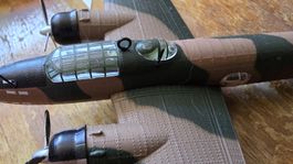 Japanischer 2Motoriger Bomber 1: 144  Modell. 2.WK. selten