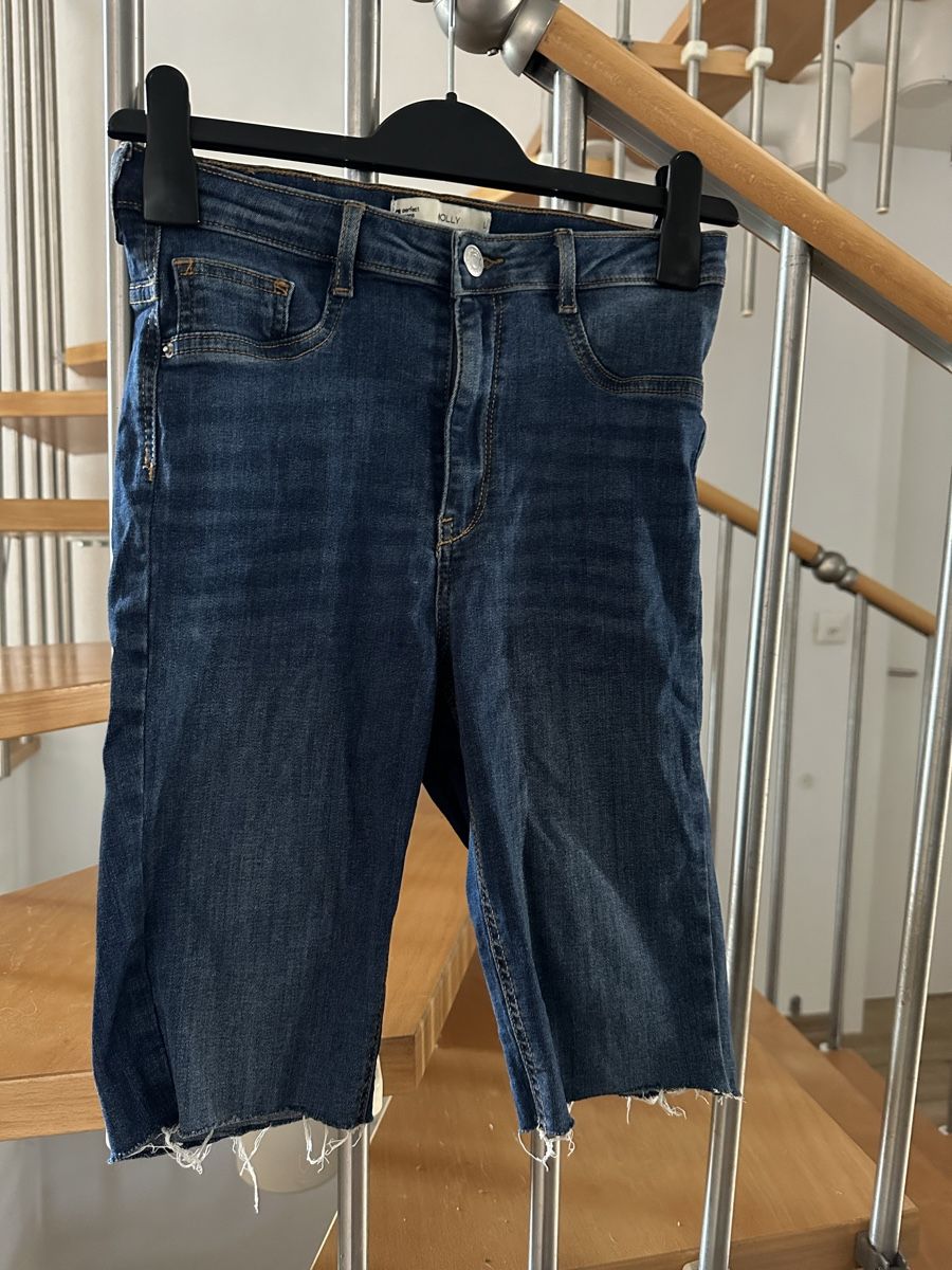 Jeans: Bermuda jeans stretch T.34 – Usato da Perroy venduto da barballalla