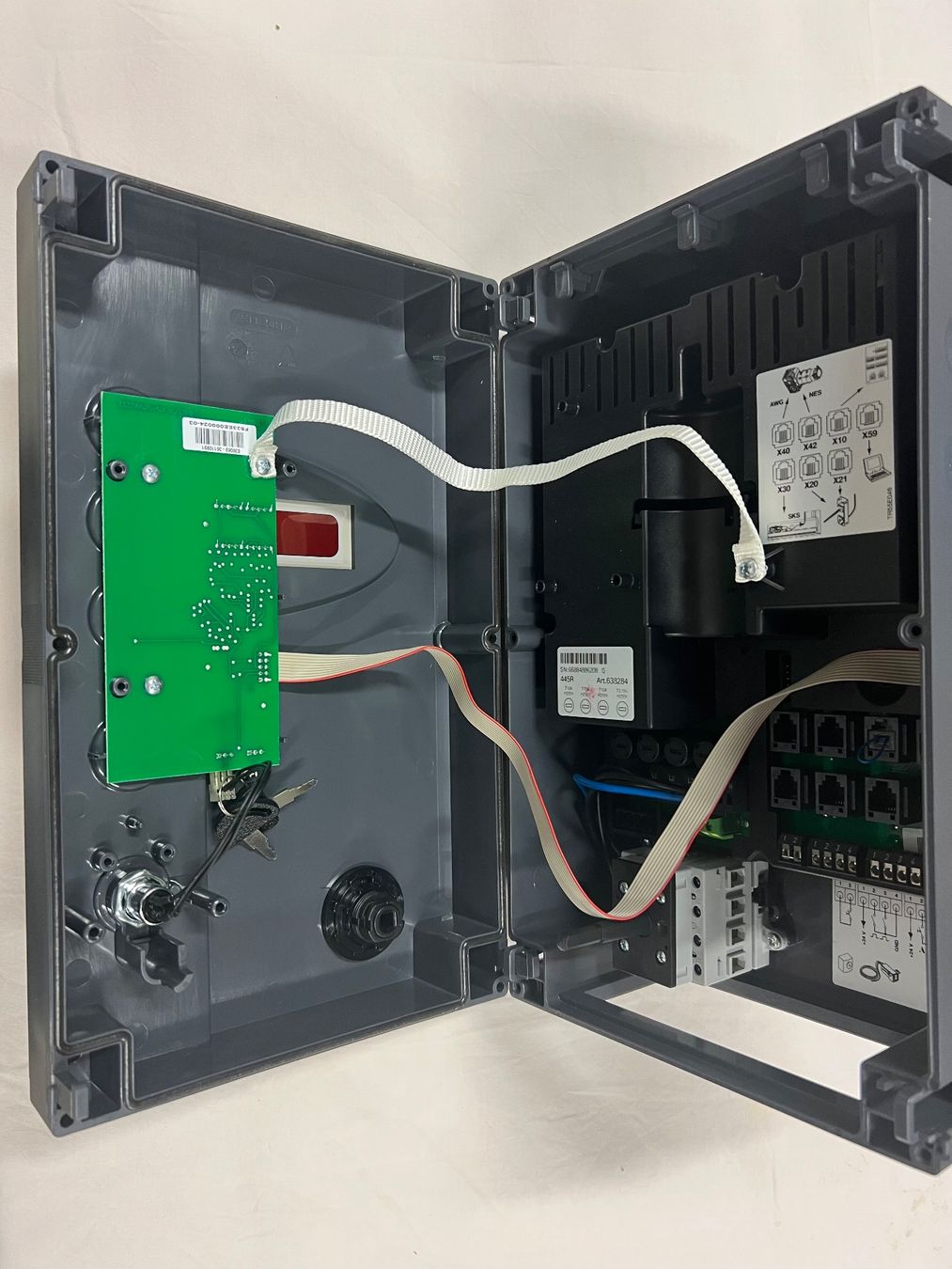 Hörmann Altro Materiale elettrico: Hörmann Steuerung 445 R – Nuovo (secondo la descrizione) da Frinvillier venduto da DO80 1