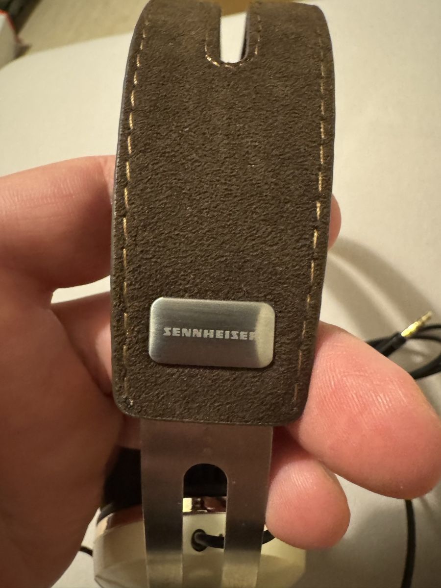 Sennheiser Cuffie: Sennheiser Momentum Kopfhörer Over-Ear – Usato da Niederbipp venduto da yar_tf6f 2