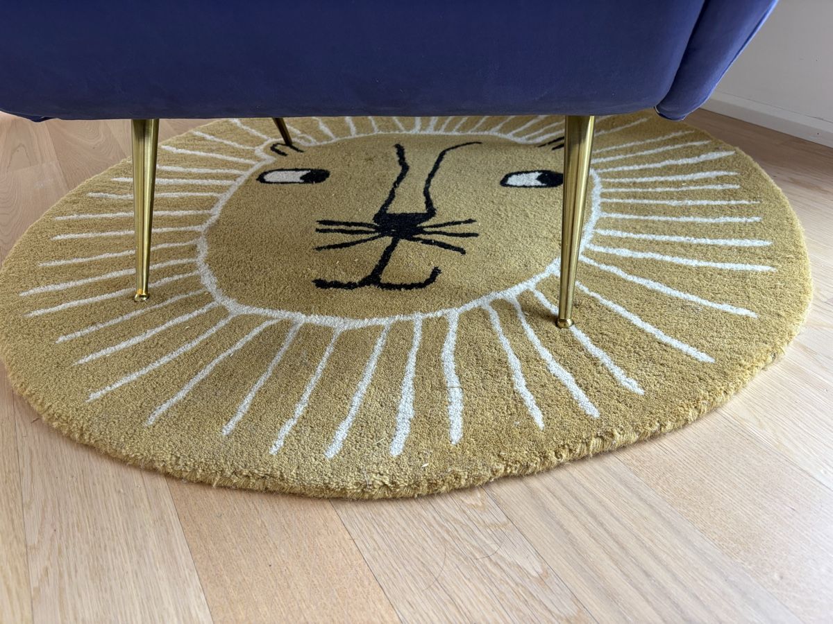 Oyoy Teppiche: OYOY Mini Leo Rug 95 cm – Gebraucht aus Buchs ZH von Katia.K 1