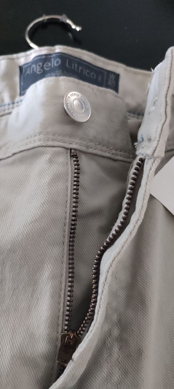C&A Pantaloni: Herren Hose Gr.W40 L32 – Nuovo (secondo la descrizione) da Biel/Bienne venduto da ruggi03 3