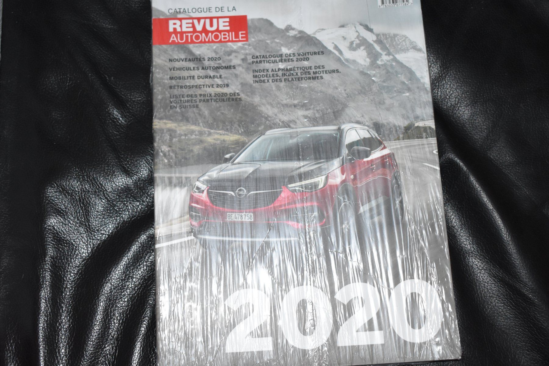 Bücher: Catalogue Revue Automobile 2020 – Neu und originalverpackt aus Le Locle von skycomputer