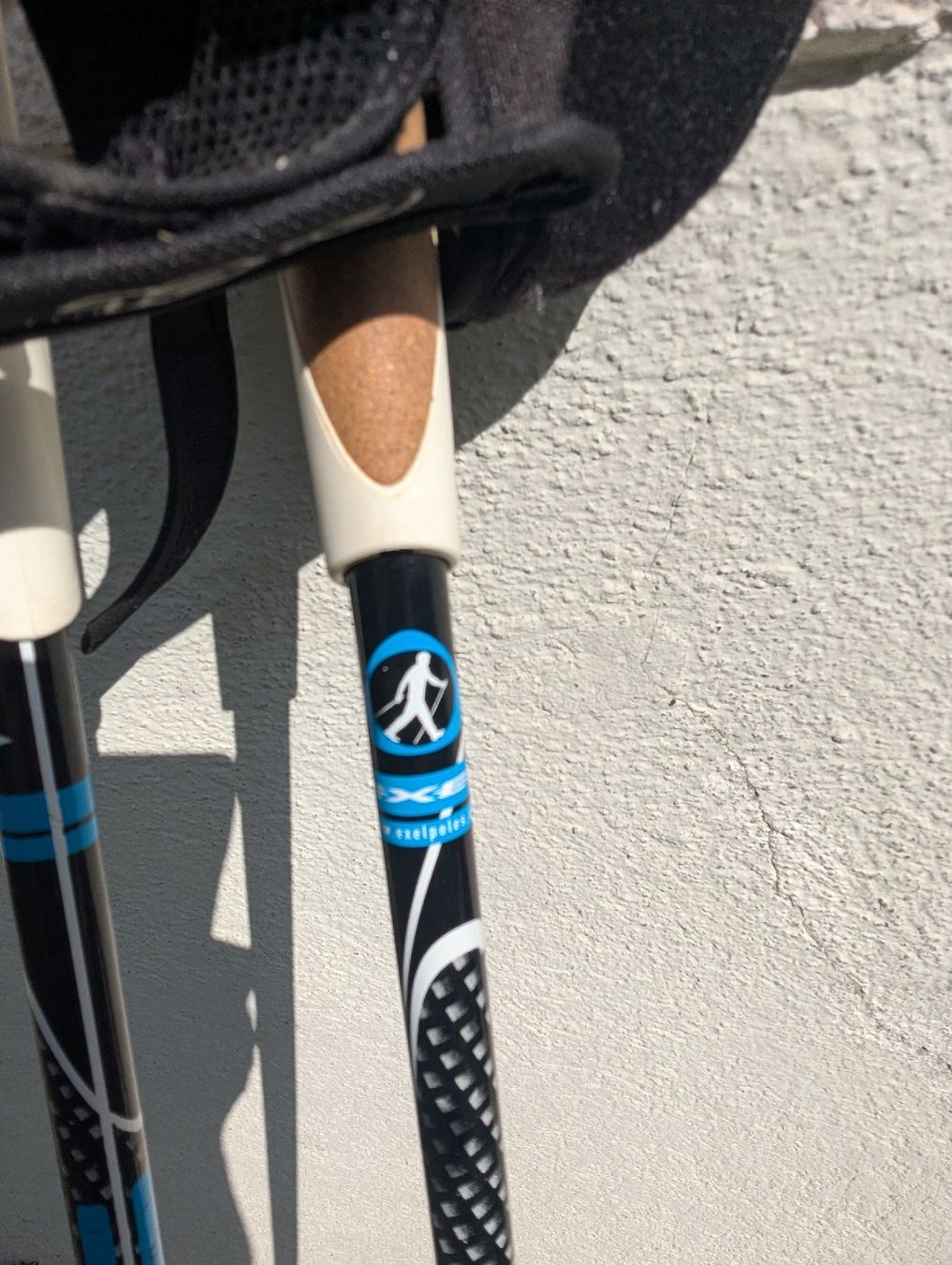Bâtons de marche: Nordic Walking Stöcke 120cm – D'occasion à Hofstetten ZH par Raiona 7