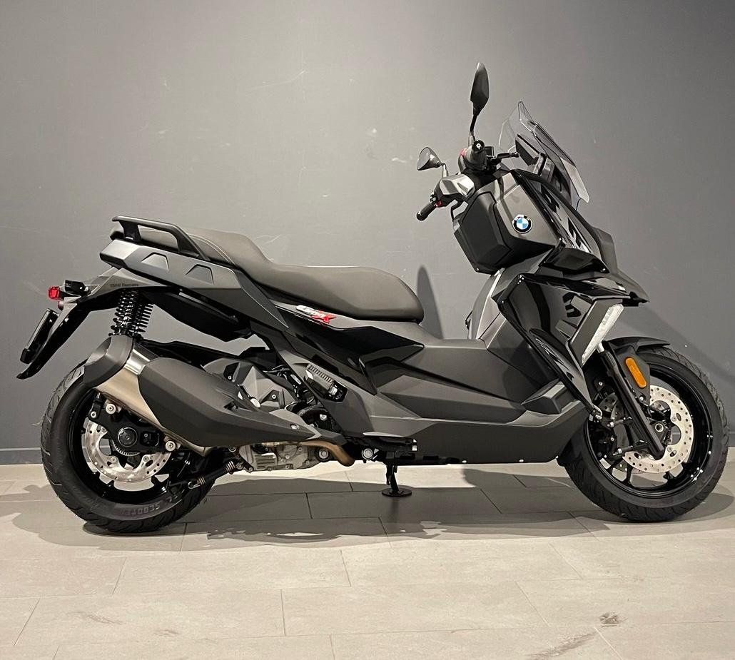 BMW Scooters: Scooter BMW C400x – D'occasion à Arzo par pat_6swy 3