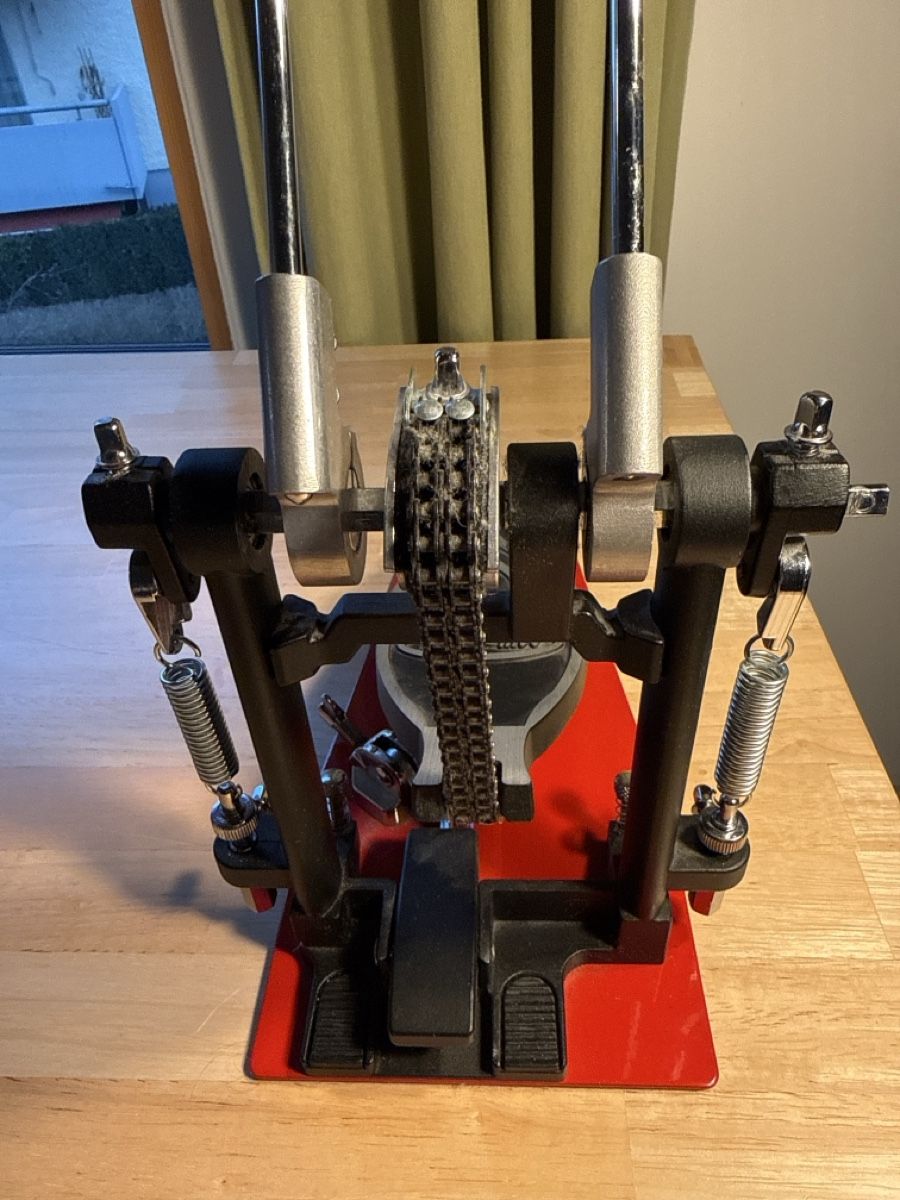 Strumenti musicali: Geniales Millenium PD222 DBD Bass Drum Pedal! – Usato da Zürich venduto da coolismic 1
