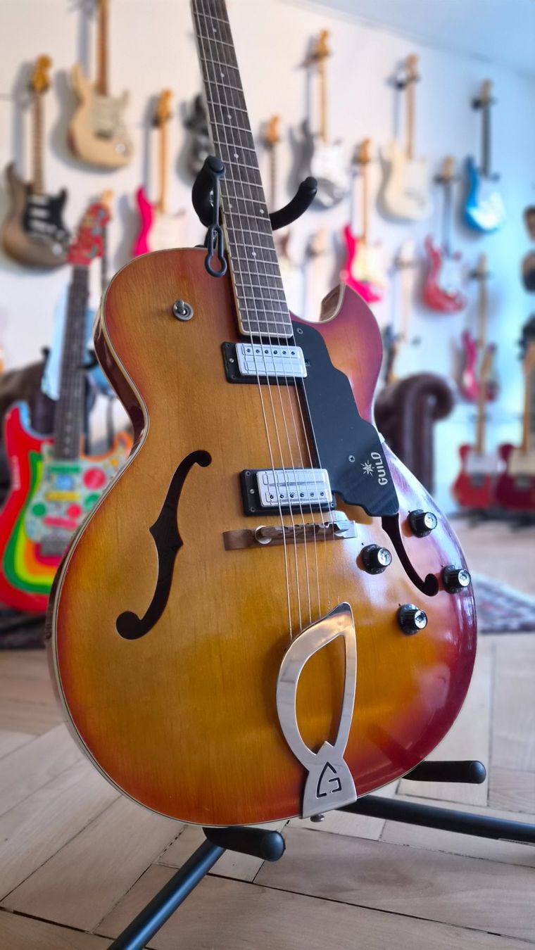 Guild Strumenti musicali: Guild T100D Sunburst 1970 – Usato da pieterlen venduto da AntonelloGuitars 2