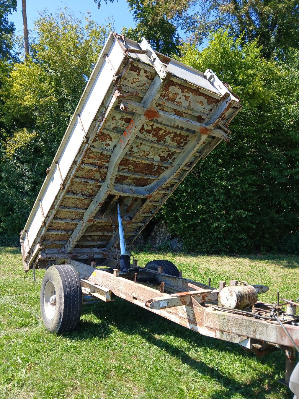 Kipper: LKW Kipper, Landwirtschaftskipper – Defekt aus Hörhausen von Fendtprofi 3