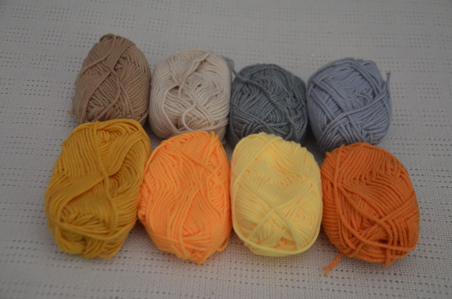 Lana: WOLLE PAKET 8 STUCK (F) – Nuovo (secondo la descrizione) da Chiasso venduto da Dolly015
