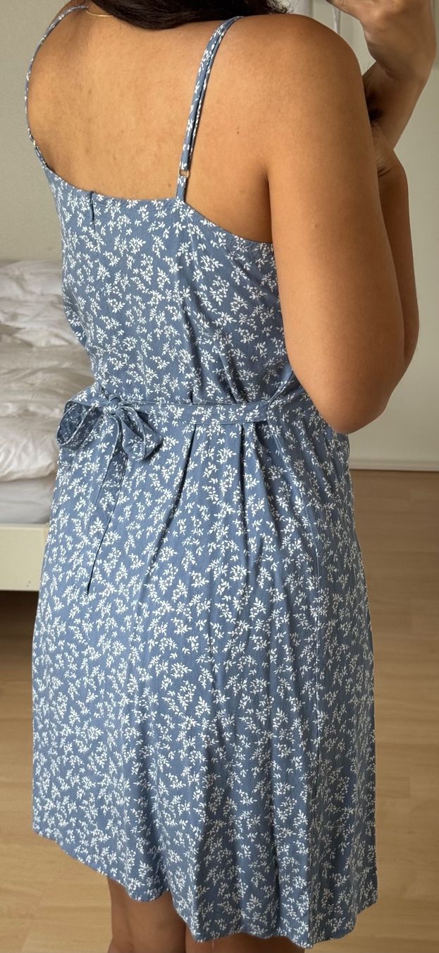 Brandy Melville Vestiti: Robe d’été à fleurs Brandy Melville – Usato da Denens venduto da sar_5wlm 1