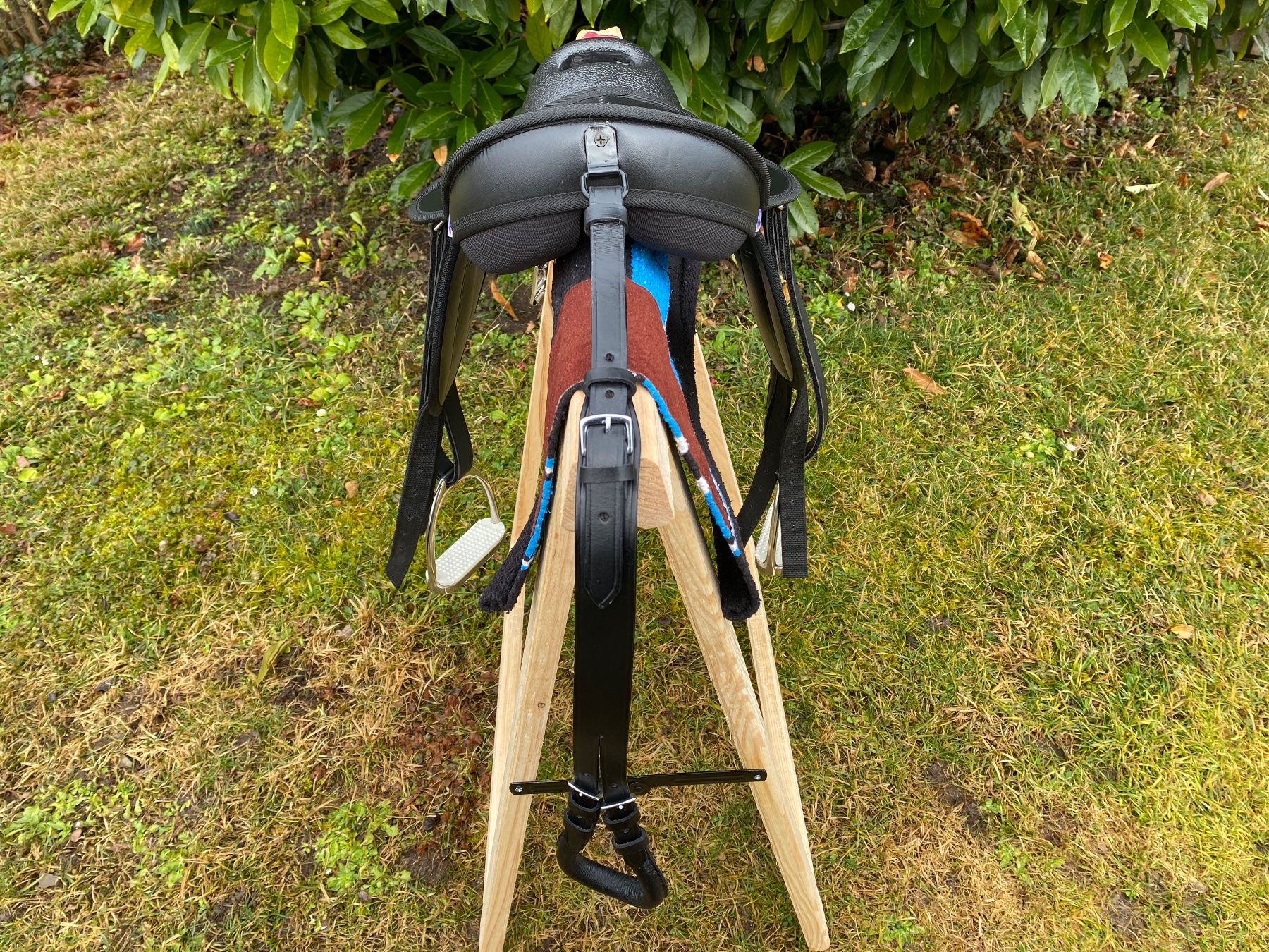 Selle & Accessori: schönes schwarzes Ponysätteli – Usato da Feldbach venduto da Fea1 7