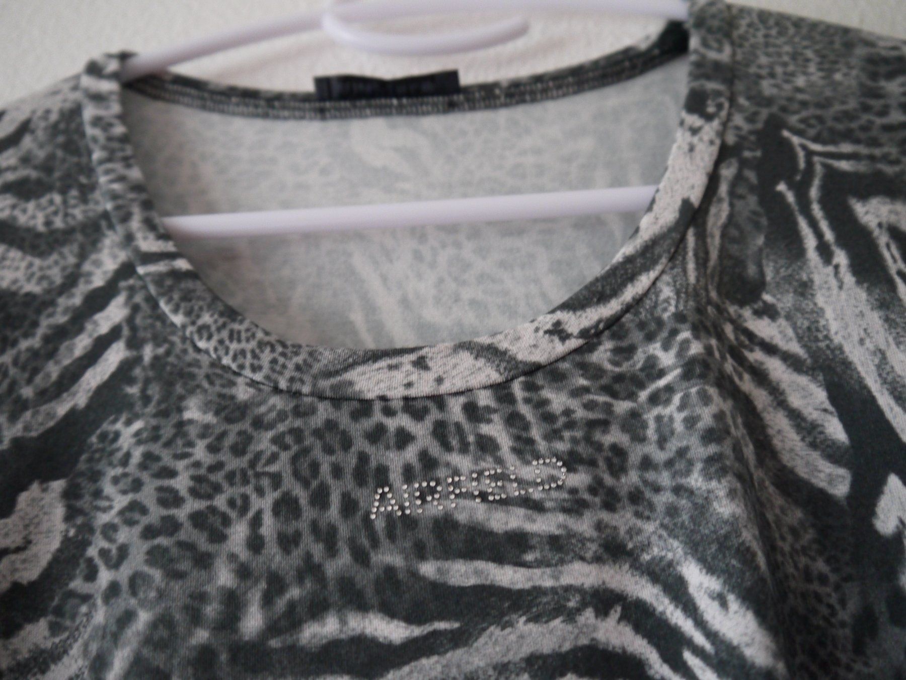 Airfield T-shirt: Airfield T-Shirt Gr. 38/40 Leoprint – Usato da Untervaz venduto da AndreaC04 3
