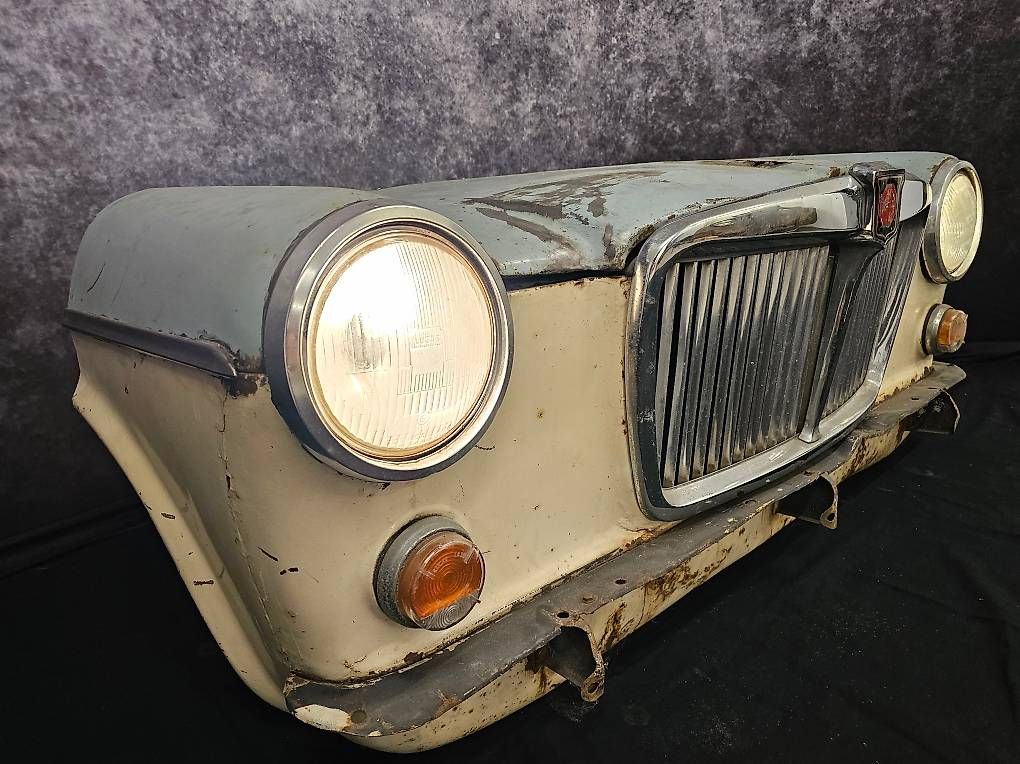 Allestimento di negozi e stand fieristici: MG 1300 Front, Austin Oldtimer Front Deko Vintage coole Bar – Usato da Rottenschwil venduto da epaveart 2