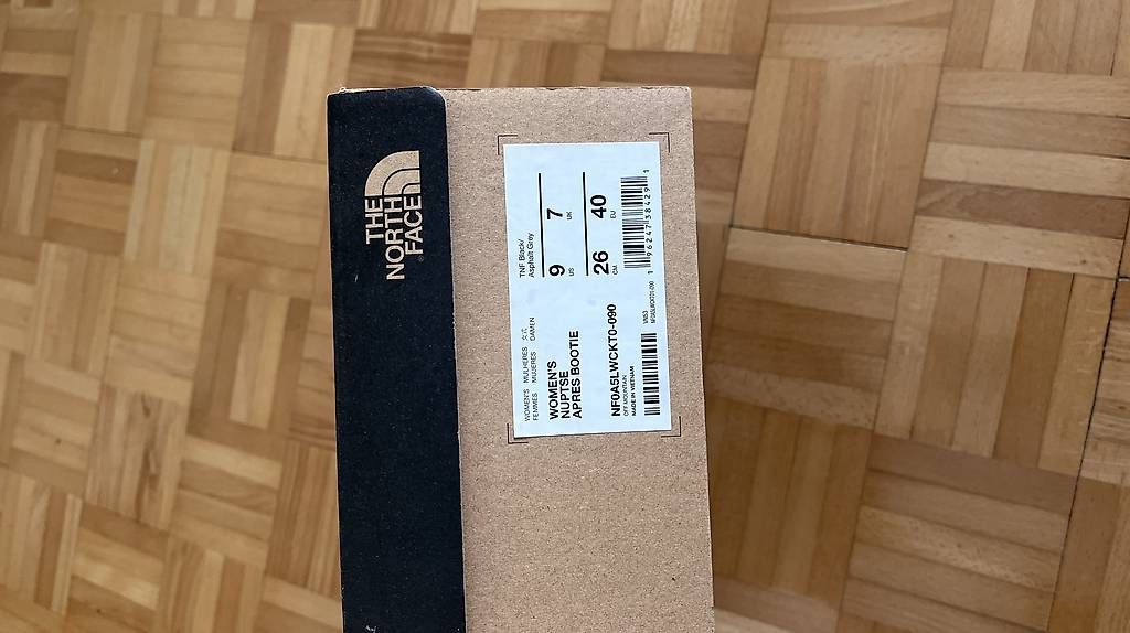 Scarpe da uomo: The North Face Nuptse Winterschuhe – Nuovo (secondo la descrizione) da Luzern venduto da hir_clx2 4