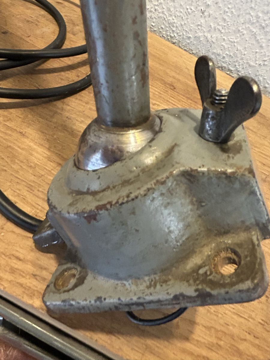Lampade: ANTIKE LAMPE INDUSTRIE – Usato da Bottmingen venduto da Surubi 4