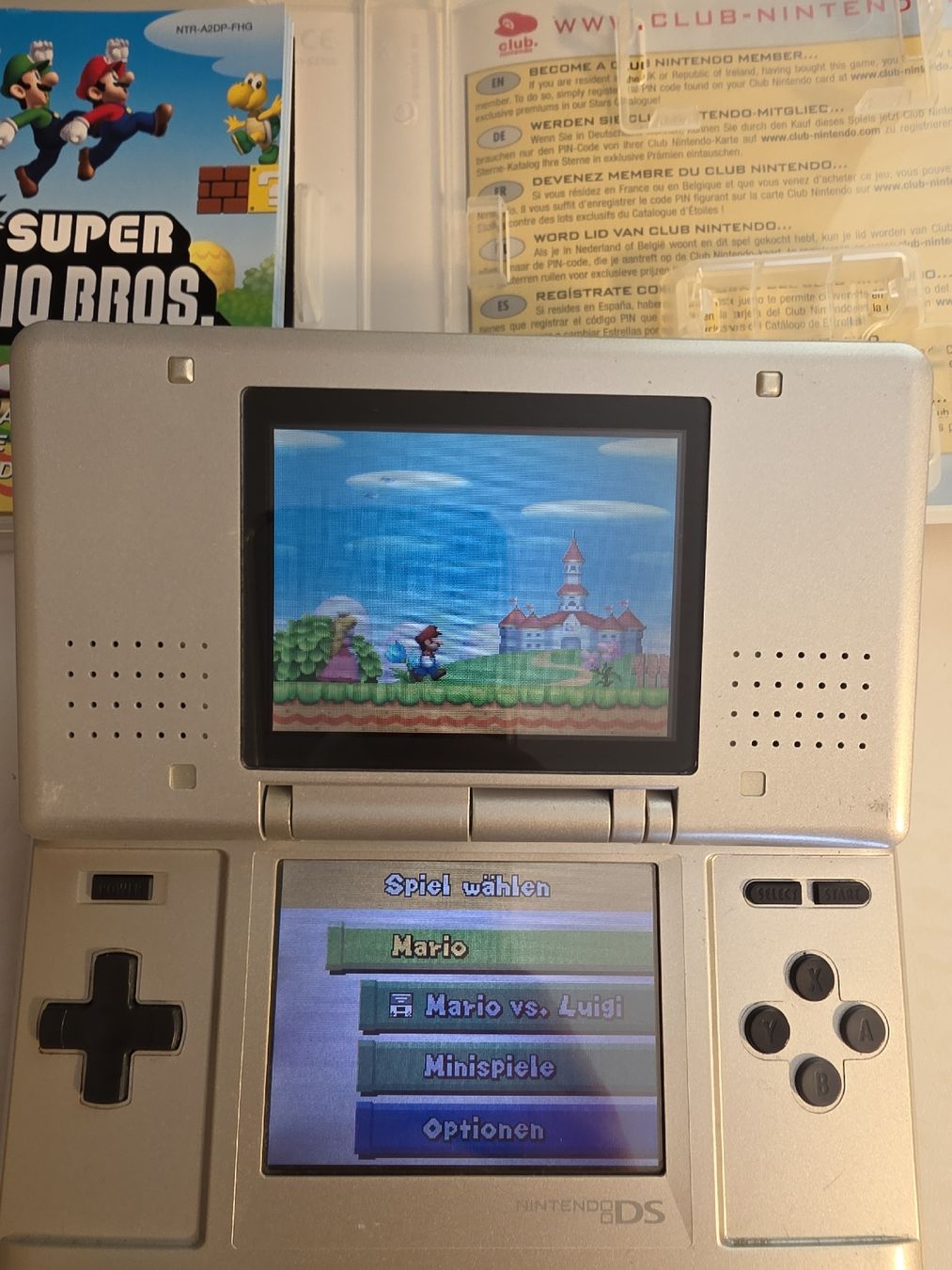 Nintendo Giochi: Nintendo DS Original Silber + New Super Mario Bros. – Usato da Tafers venduto da whereyogamesat 2