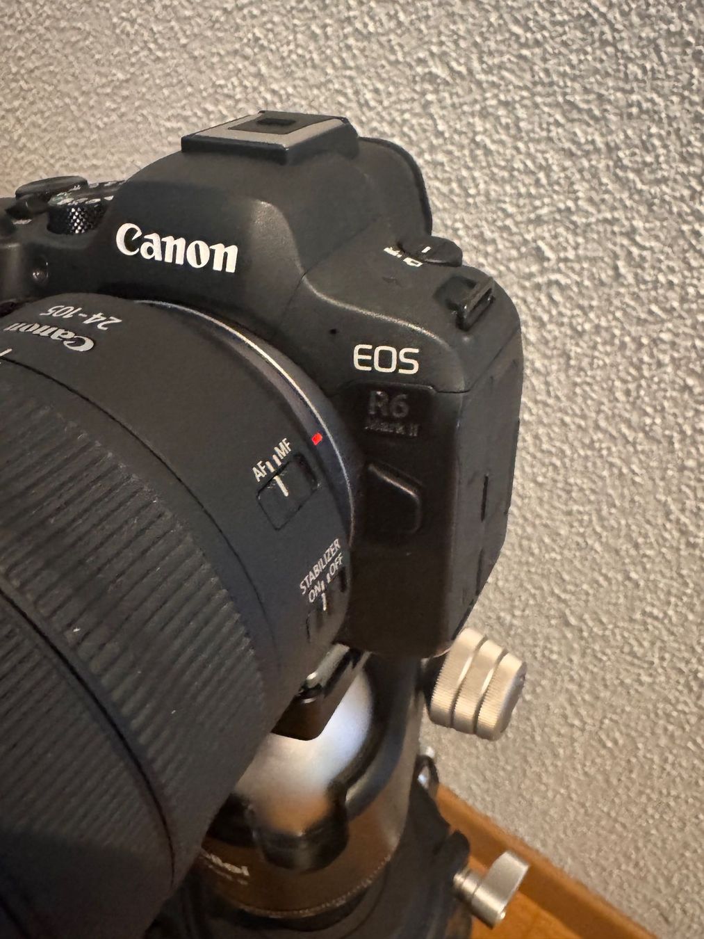 Canon Fotocamera: Canon EOS R 6 Mark 2 – Usato da Frauenfeld venduto da mar_tzp7 5