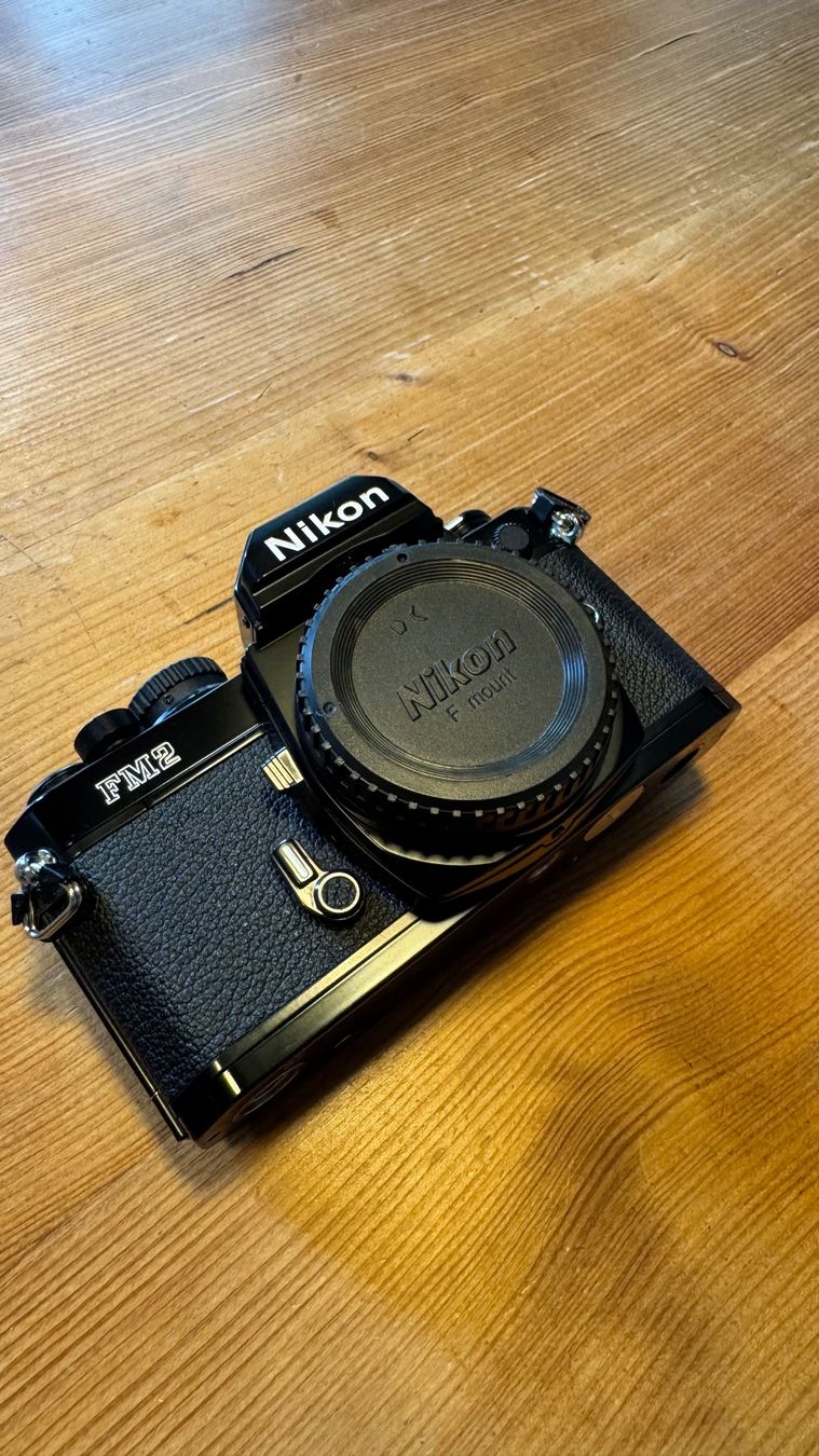 Nikon Fotocamera: Nikon FM2 – Usato da Solothurn venduto da G-M-H 3