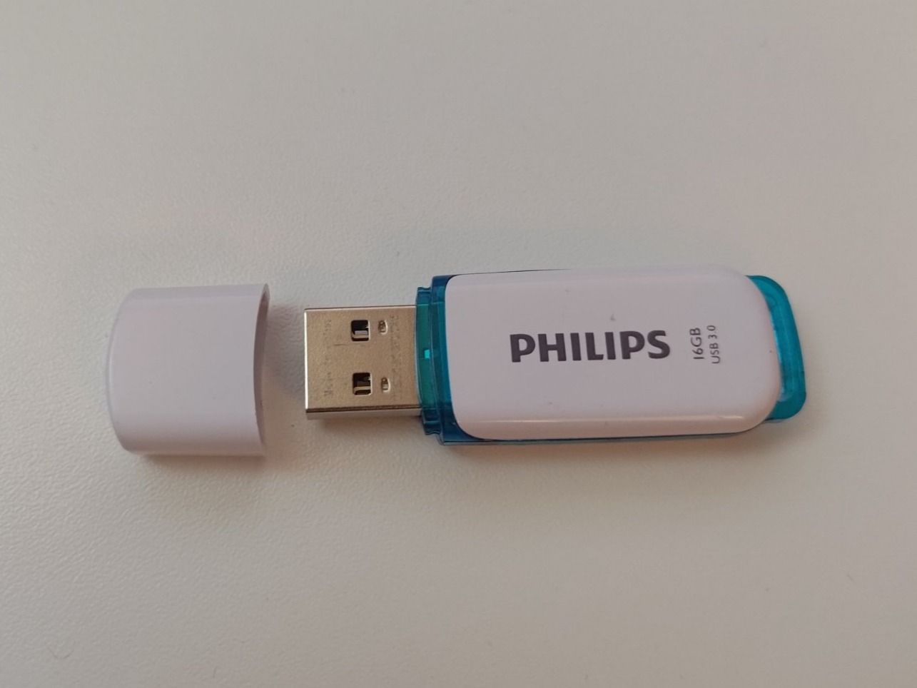 Chiavette USB: USB-Stick 16GB 3.0 – Usato da Liestal venduto da Kratzilla