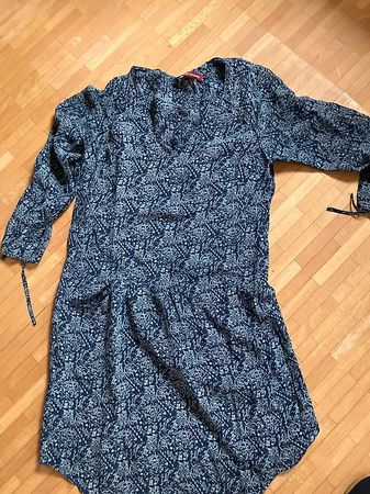seidenkleid von comptoir des cotonniers grösse 36