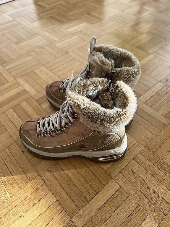 Skechers Damenschuhe: Sketchers Winterboots / Grösse 38 – Gebraucht aus Weiningen ZH von MelVintage 1