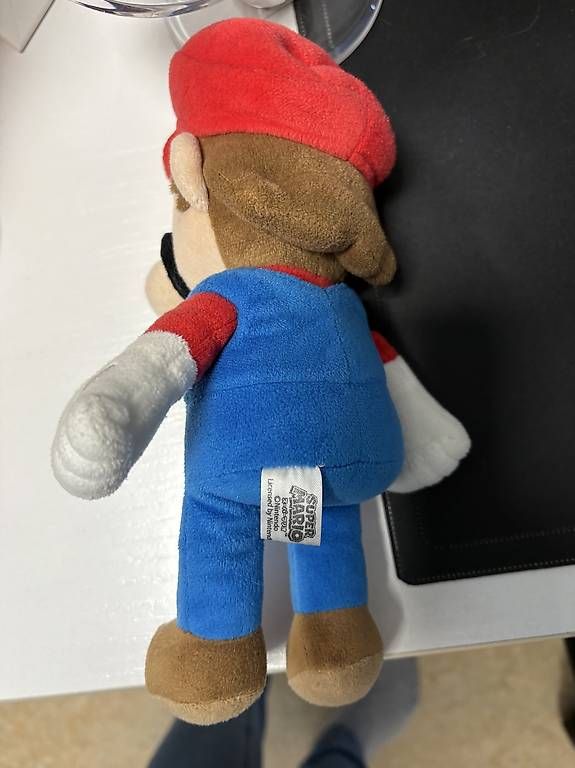 Nintendo Giocattoli: Plüsch Mario Super Mario – Usato da Pfungen venduto da FloretaK 1