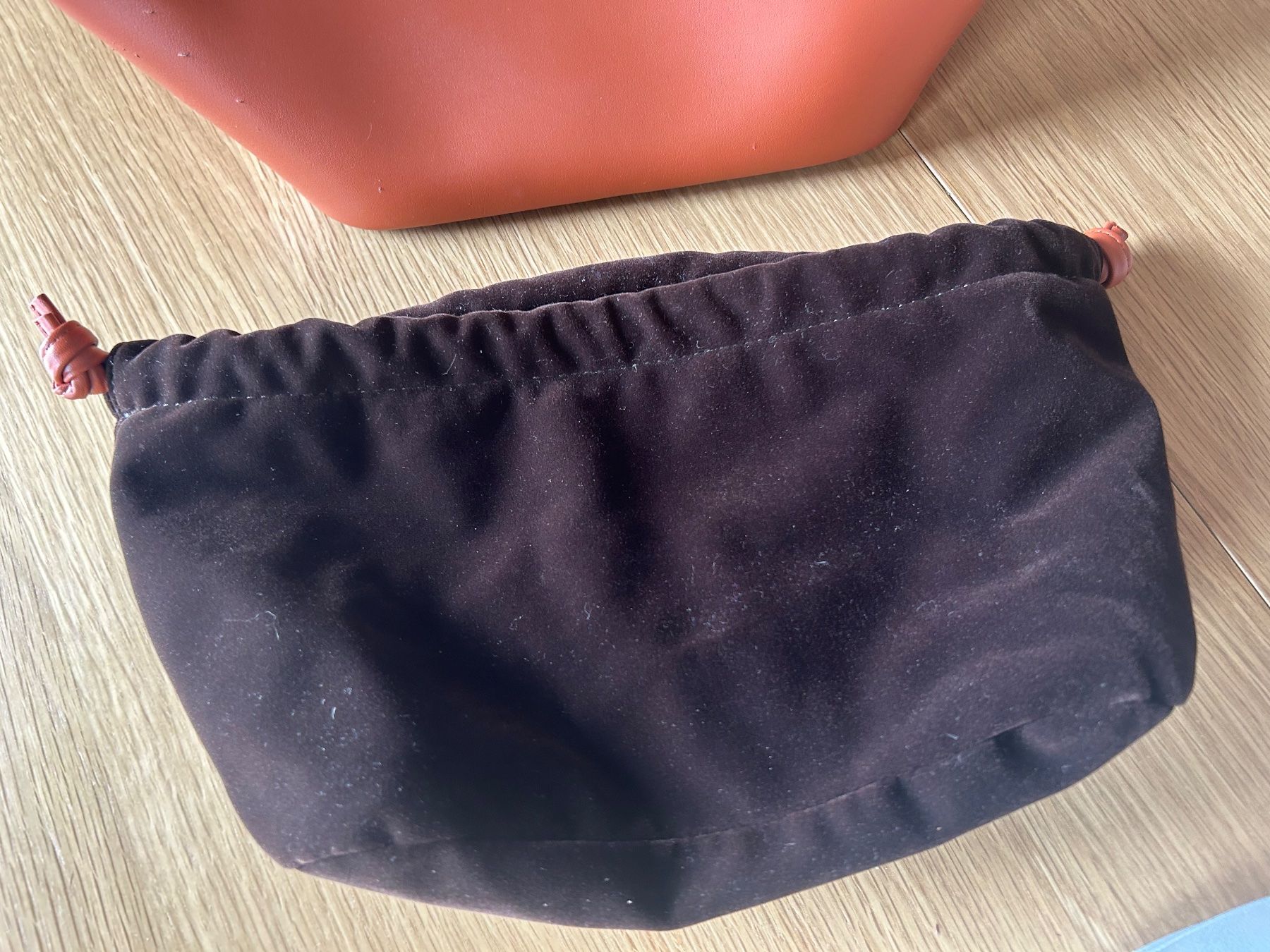 Borse da donna: Unique Burnt-Orange Tote Bag – Usato da Horgen venduto da Olga 2