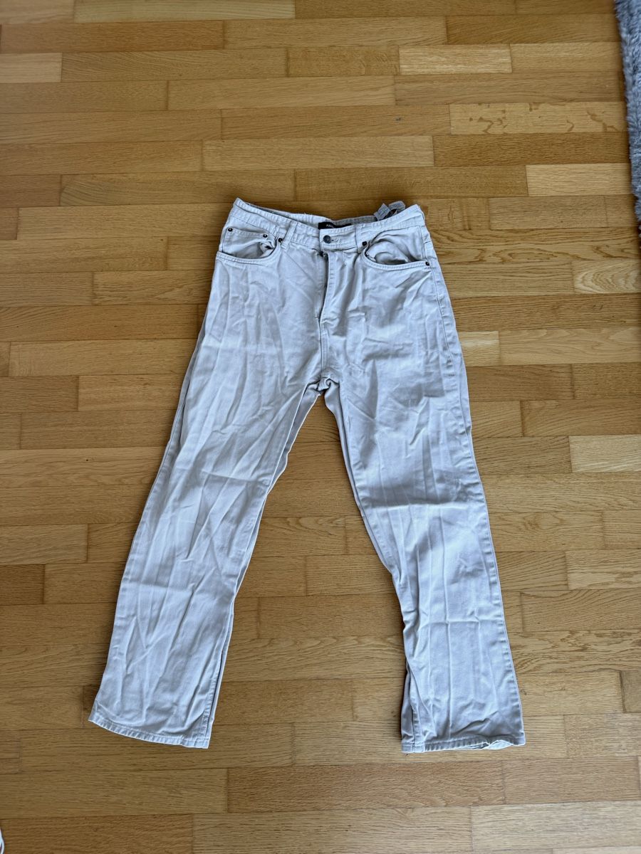 Pull&Bear Jeans: Jeans Hose Pull&Bear Eur 42 Farbe Beige – Usato da Urtenen-Schönbühl venduto da gab_h8nb