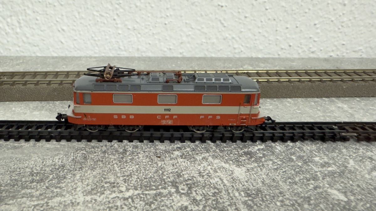 Trix Modellini di ferrovie: Minitrix Re 4/4 Swiss Express Spur N – Usato da Schlieren venduto da rat_lq6b 5